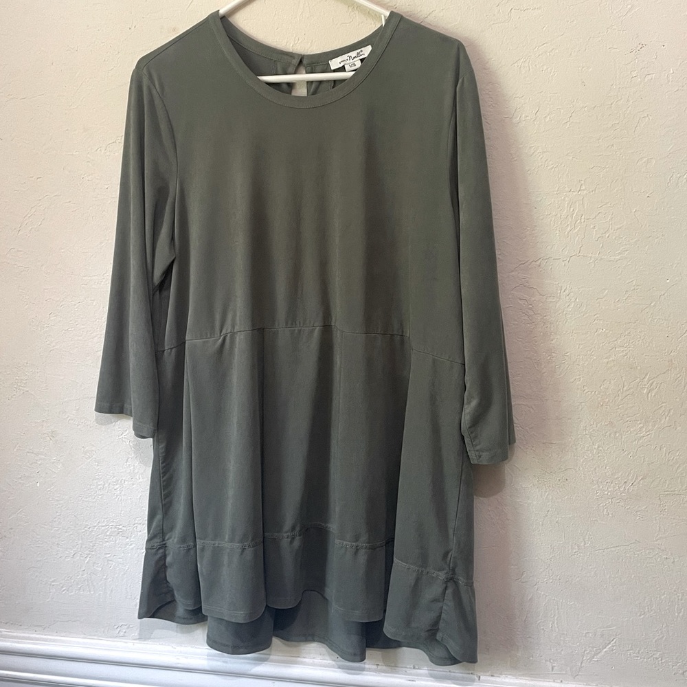 Simply Noelle Women’s XL Green Long Sleeve Blouse